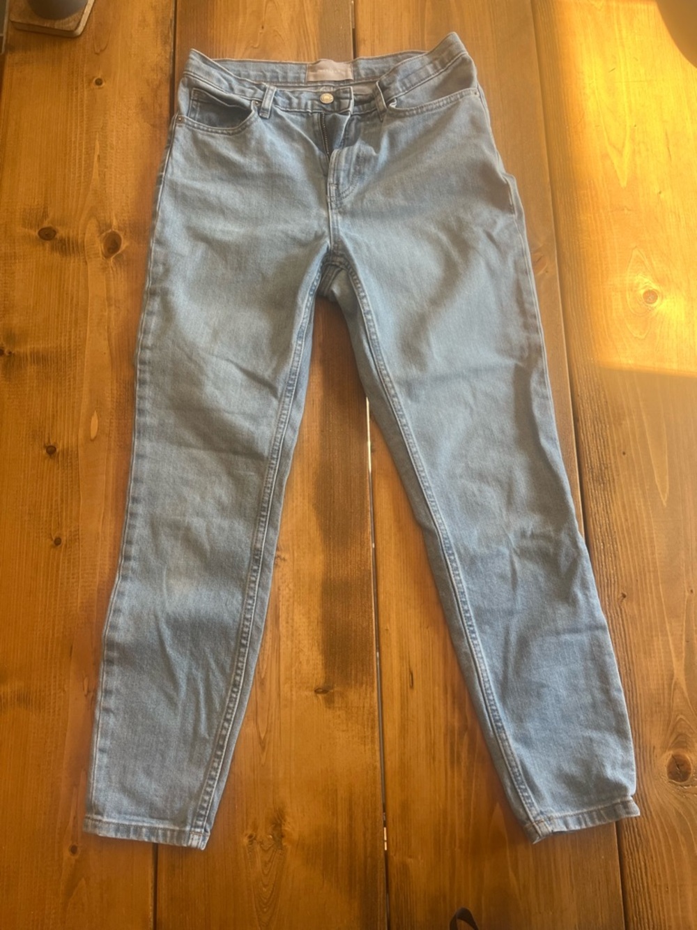 EVERLANE light wash ankle Jean